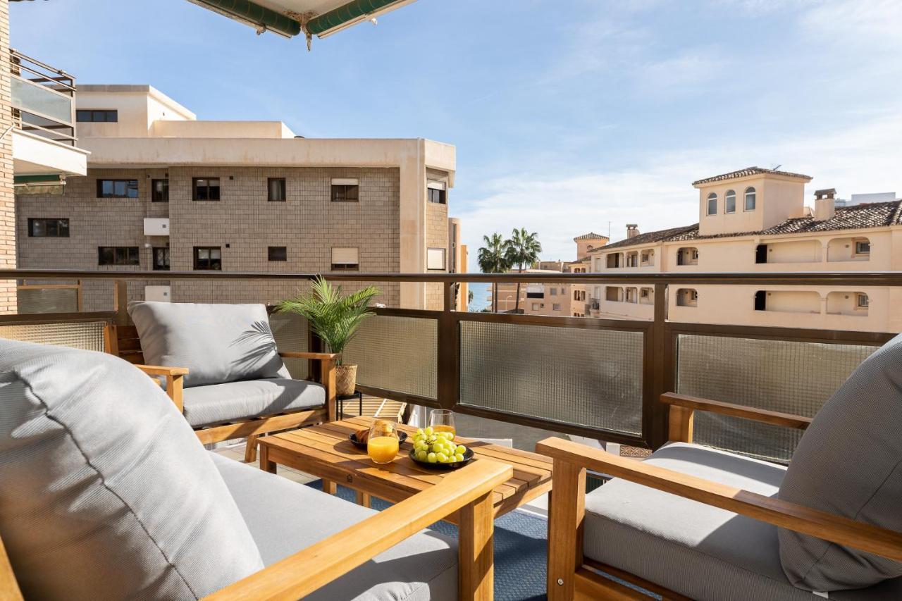Sea View 2 Bedroom Apartment 2 Min Away From The Beach Torremolinos Luaran gambar