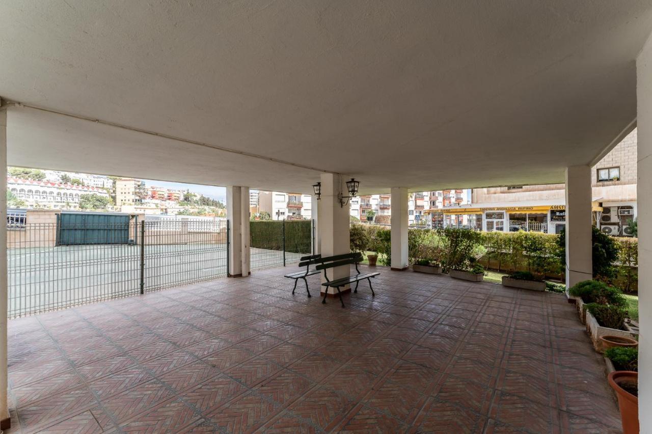 Sea View 2 Bedroom Apartment 2 Min Away From The Beach Torremolinos Luaran gambar