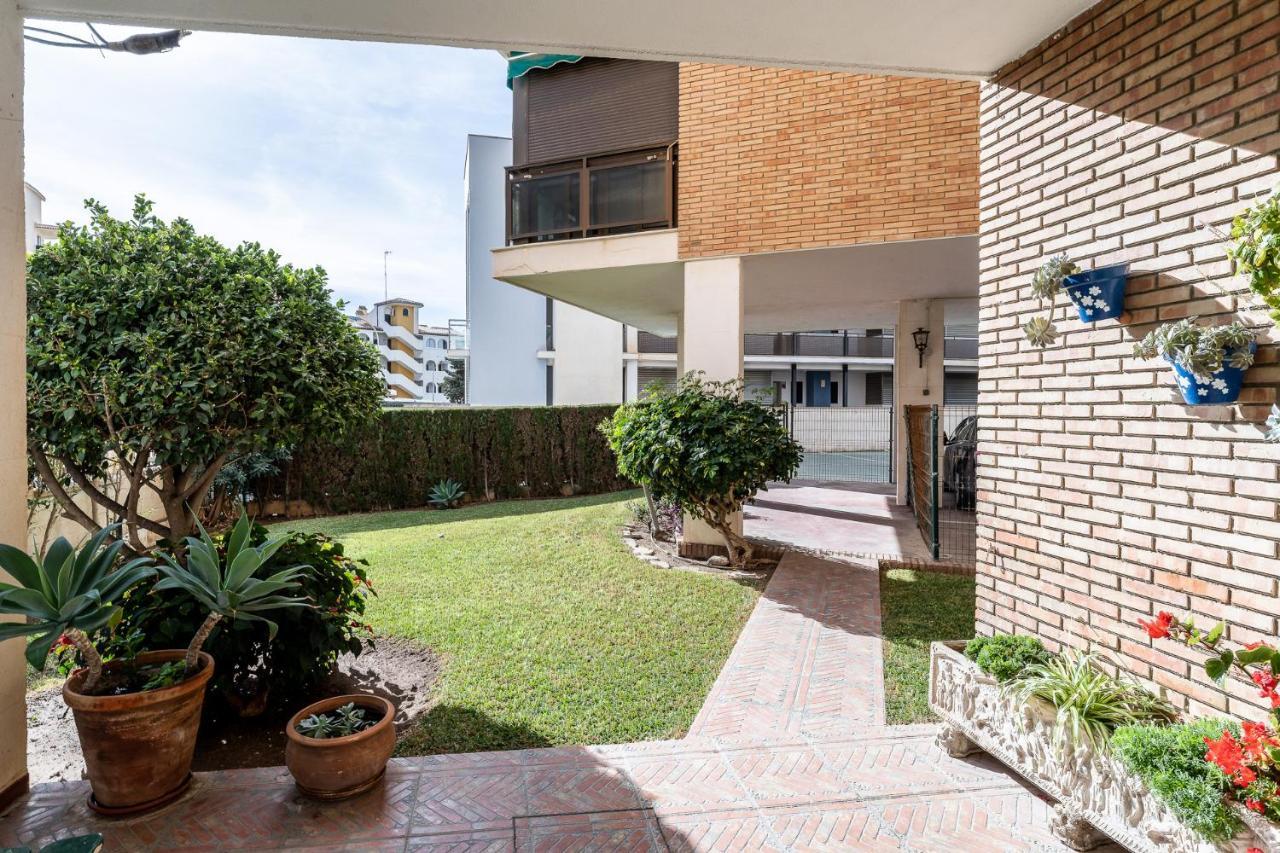 Sea View 2 Bedroom Apartment 2 Min Away From The Beach Torremolinos Luaran gambar
